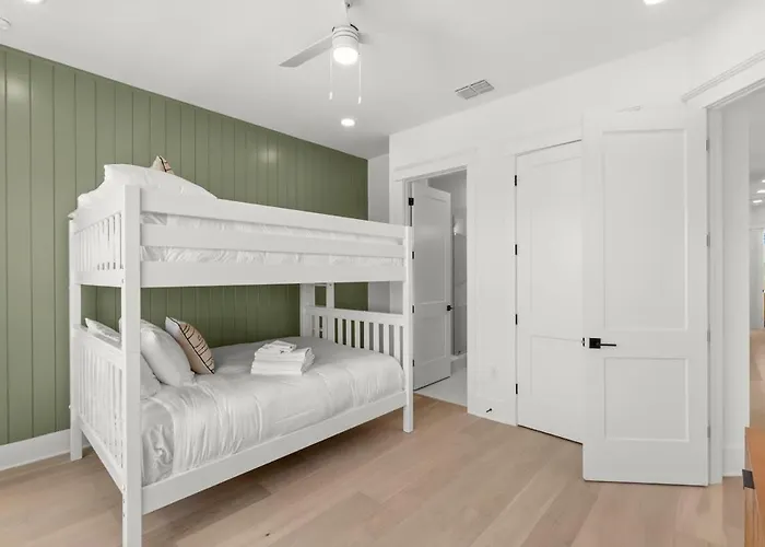Holiday home New! The Jade House At The Gemma - Stunning 6 Bed, 7 Bath Home With Private Pool And Hot Tub, Steps To The Beach *