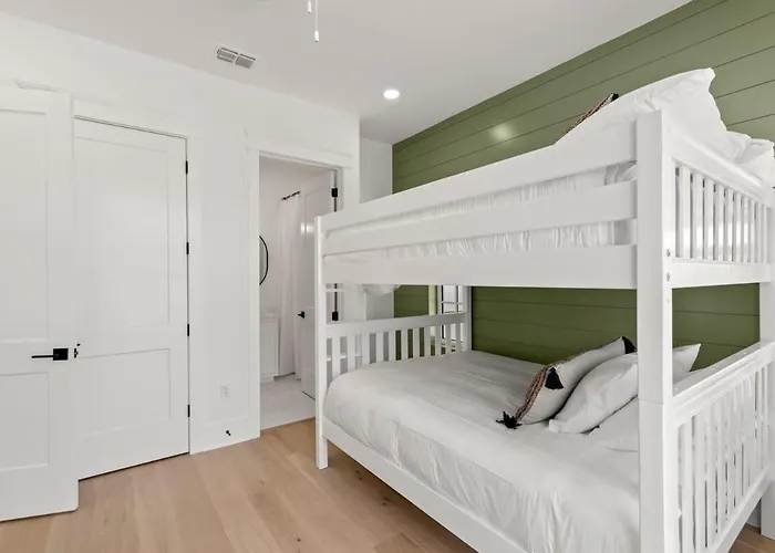 Holiday home New! The Jade House At The Gemma - Stunning 6 Bed, 7 Bath Home With Private Pool And Hot Tub, Steps To The Beach Clearwater Beach