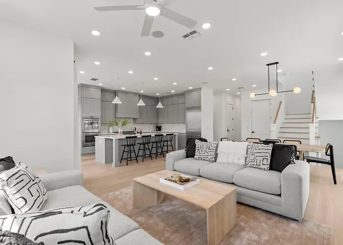 New! The Jade House At The Gemma - Stunning 6 Bed, 7 Bath Home With Private Pool And Hot Tub, Steps To The Beach * Clearwater Beach