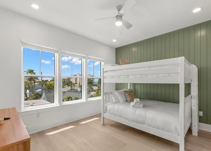 New! The Jade House At The Gemma - Stunning 6 Bed, 7 Bath Home With Private Pool And Hot Tub, Steps To The Beach Clearwater Beach