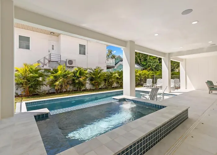Holiday home New! The Jade House At The Gemma - Stunning 6 Bed, 7 Bath Home With Private Pool And Hot Tub, Steps To The Beach