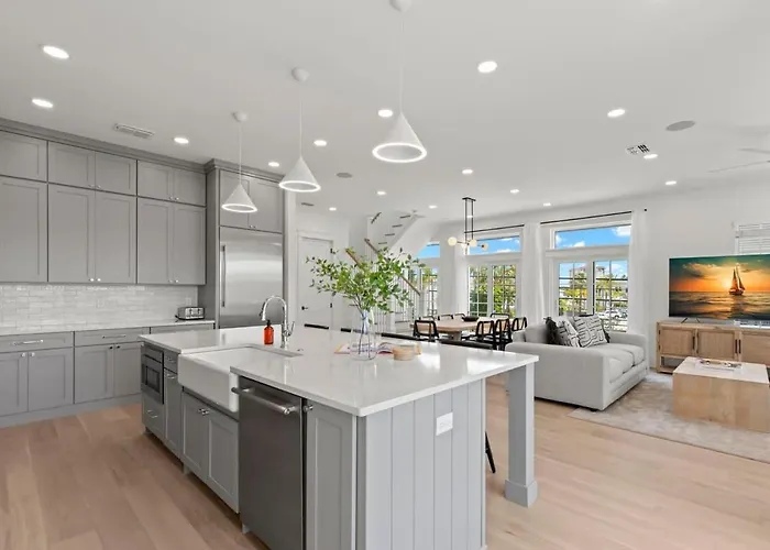 New! The Jade House At The Gemma - Stunning 6 Bed, 7 Bath Home With Private Pool And Hot Tub, Steps To The Beach *