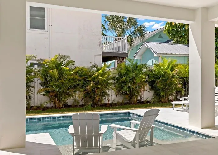 New! The Jade House At The Gemma - Stunning 6 Bed, 7 Bath Home With Private Pool And Hot Tub, Steps To The Beach Holiday home *