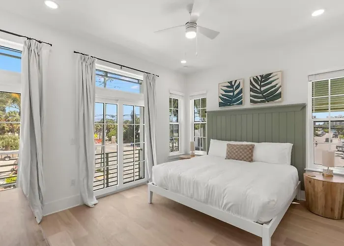 Holiday home New! The Jade House At The Gemma - Stunning 6 Bed, 7 Bath Home With Private Pool And Hot Tub, Steps To The Beach Clearwater Beach