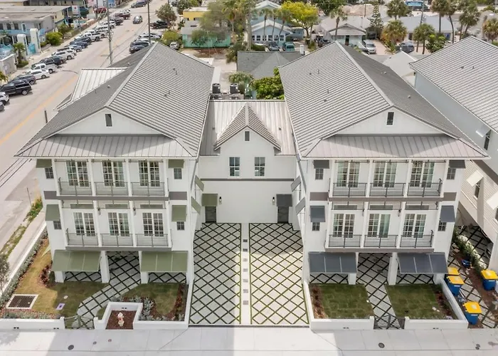 Holiday home New! The Jade House At The Gemma - Stunning 6 Bed, 7 Bath Home With Private Pool And Hot Tub, Steps To The Beach Clearwater Beach